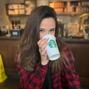 Meet your Posher, Ana